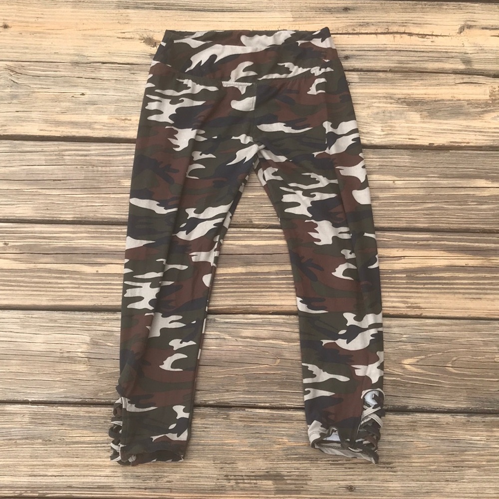 Camo leggings